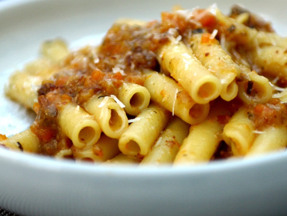 Pasta alla genovese