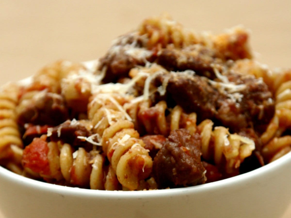 Pasta con ragù napoletano