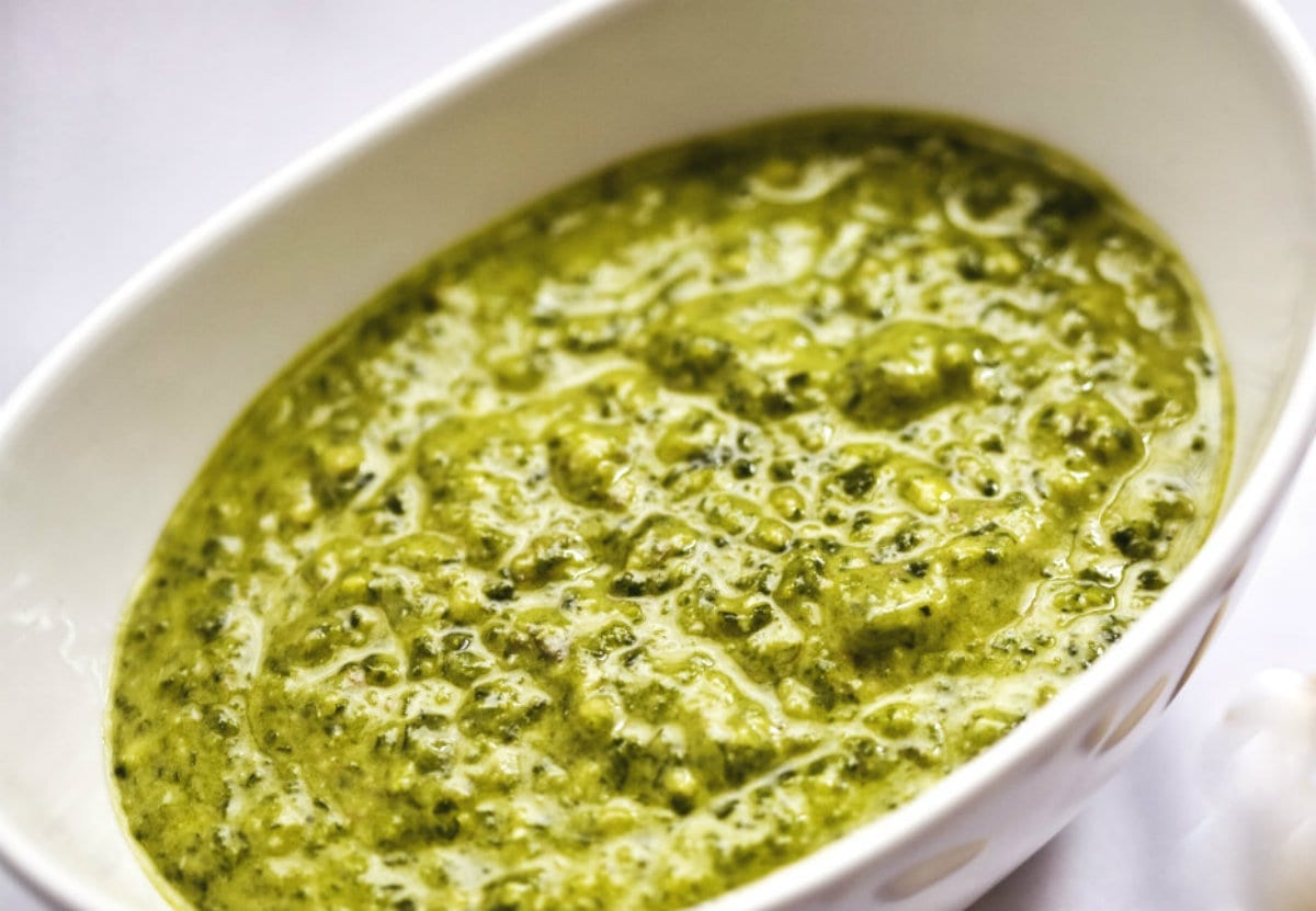 Pesto di aglio, basilico e pecorino