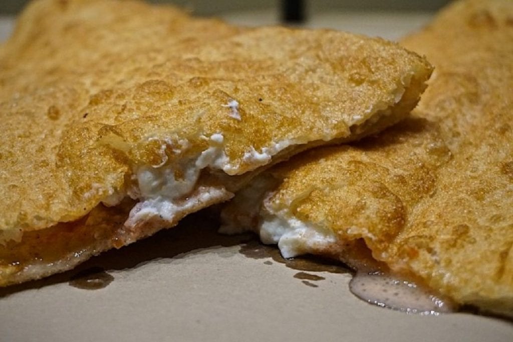 Fried pizza