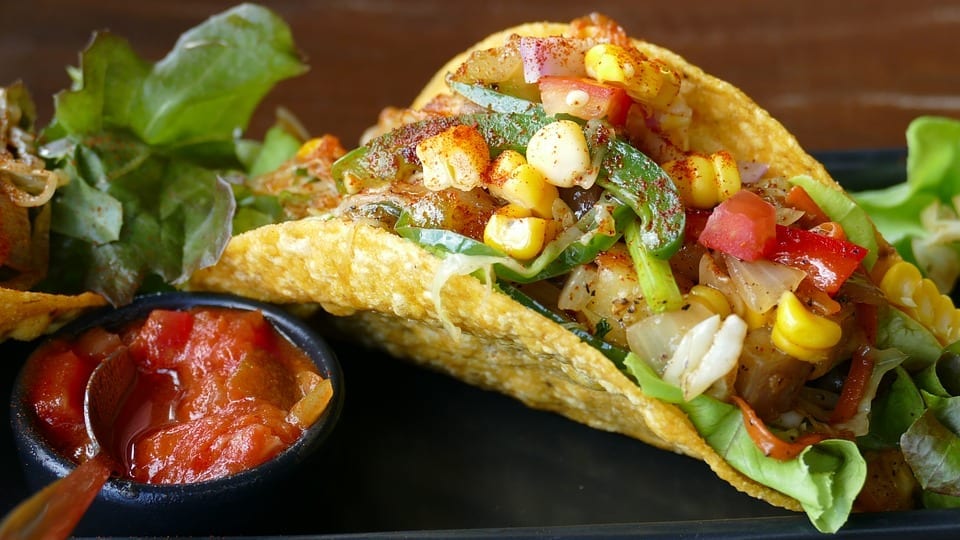 Tacos with lettuce and sweetcorn