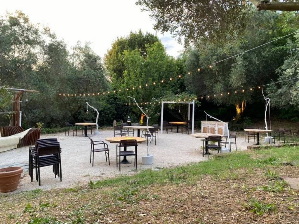 Find out more about dining surrounded by greenery in Rome