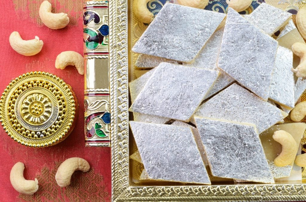 Find out more about the typical sweets of Diwali
