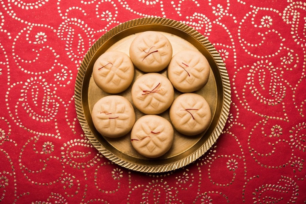 Find out more about the typical sweets of Diwali