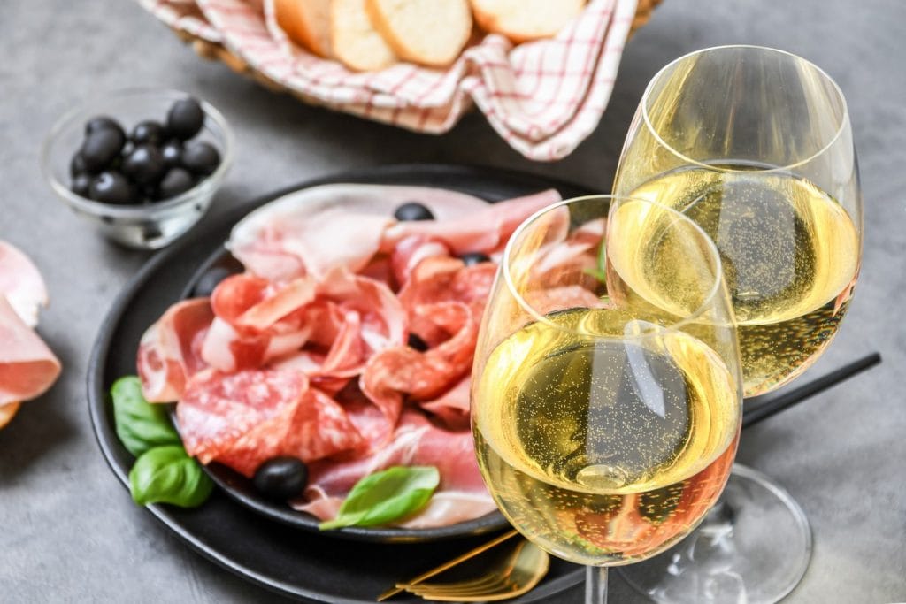 Find out more about Italian aperitivo