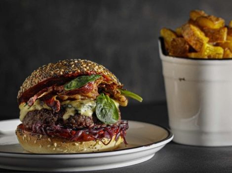 Jòia Bun by Hélène Darroze opens in Paris