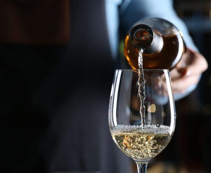Moderate alcohol, freshness, and affordable prices. The Guardian's halfway praise for Italian white wines