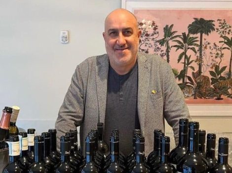 The Barolo Consortium relies on "screw cap" Sergio Germano. Among the issues to be resolved is the shifting of vineyards to the NorthThe Barolo Consortium relies on Sergio Germano. Among the issues to be resolved is the shifting of vineyards to the North