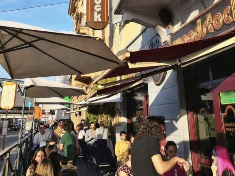 Pub, pizzeria, and much more: the historic Woodstock on the Navigli celebrates its first 55 years