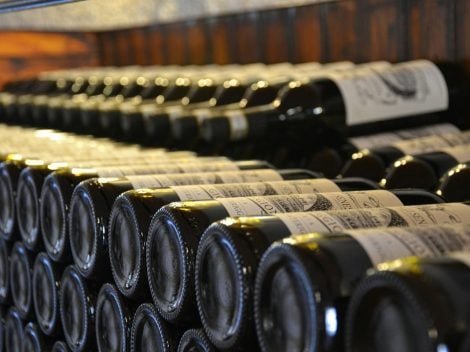 Italian wine exports slow down: values rise in February but volumes drop. Russia collapses