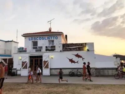 The secret life of the beach club with over a thousand (stunning) bottles on the menu