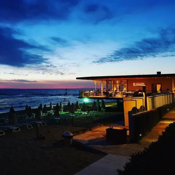 Eating by the sea in Tuscany. The best beachfront restaurants selected by Gambero Rosso