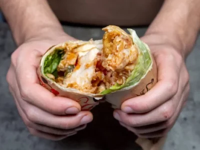 Gourmet maritozzi, Ascolana olives, and suburban pastrami: the unmissable street food of Italy