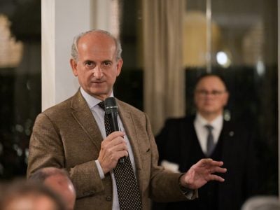 Forget agreements: US tariffs are being paid by Italian wineries, squeezing profits