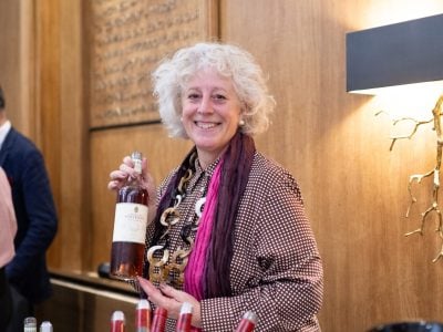 Elizabeth Gabay MW with a bottle of rosé