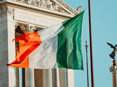 Italy defies global wine production drop, OIV data reveals